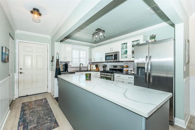 3010 59TH STREET S 302, Gulfport, FL 33707