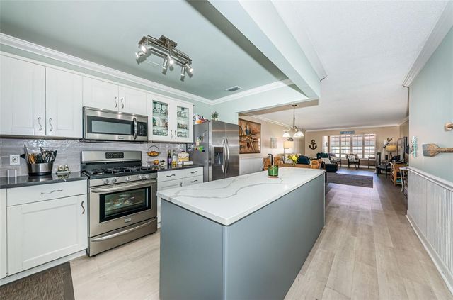 3010 59TH STREET S 302, Gulfport, FL 33707