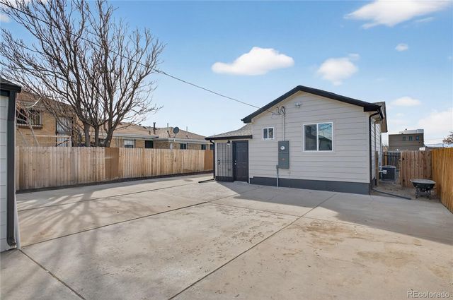 1446 Jamaica Street, Aurora, CO 80010