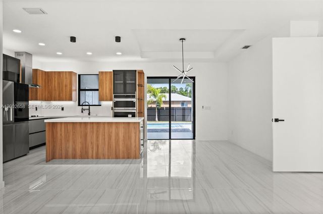 2519 NW 18th, Cape Coral, FL 33993