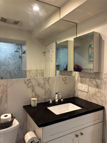 2 Richmond Road 1 k, Lido Beach, NY 11561