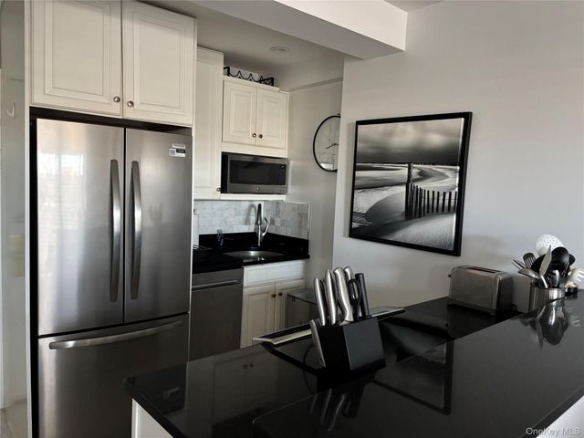 2 Richmond Road 1 k, Lido Beach, NY 11561