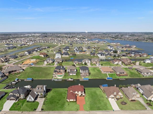 10804 Bourbon Street, Willis, TX 77318