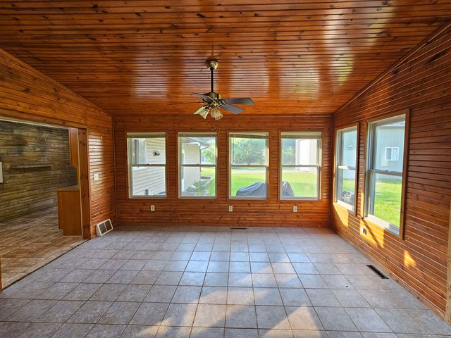 8525 Dixie Highway, Birch Run, MI 48415