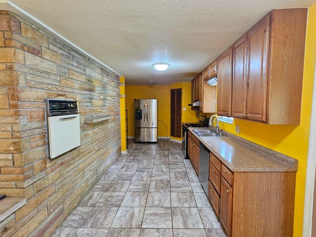 8525 Dixie Highway, Birch Run, MI 48415