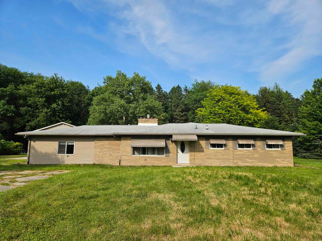 8525 Dixie Highway, Birch Run, MI 48415