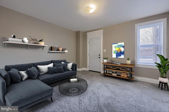 372 E PHILADELPHIA ST, York, PA 17403