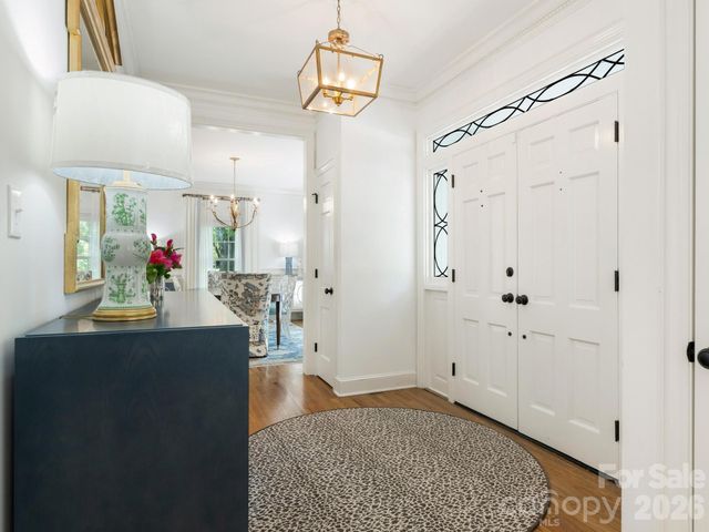 2738 Beverwyck Road, Charlotte, NC 28211