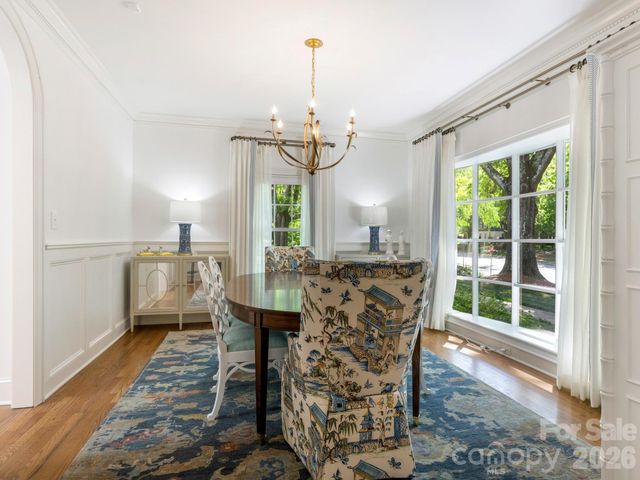 2738 Beverwyck Road, Charlotte, NC 28211