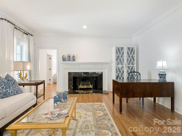 2738 Beverwyck Road, Charlotte, NC 28211