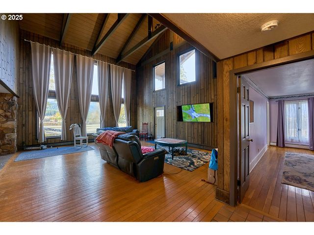 61486 LIBERTY Rd, Joseph, OR 97846