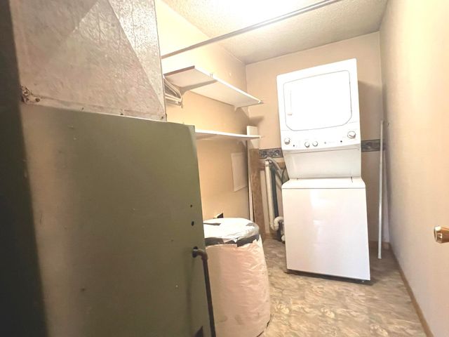 305 N Beverly Drive, Harrison, MI 48625