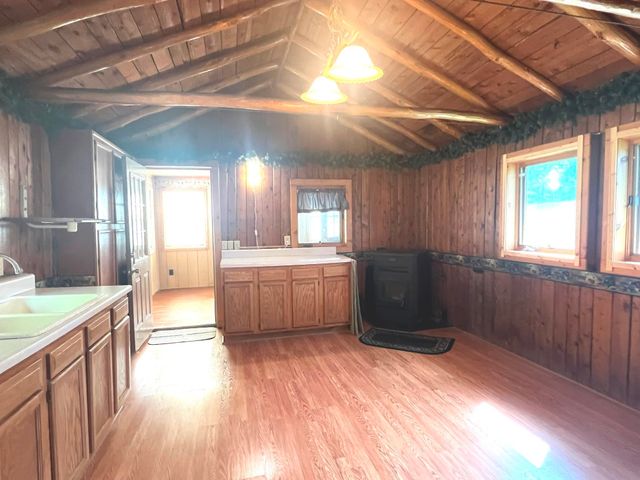 305 N Beverly Drive, Harrison, MI 48625