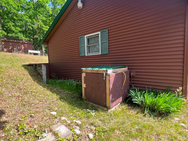 305 N Beverly Drive, Harrison, MI 48625