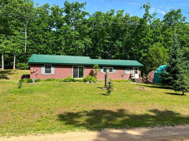 305 N Beverly Drive, Harrison, MI 48625
