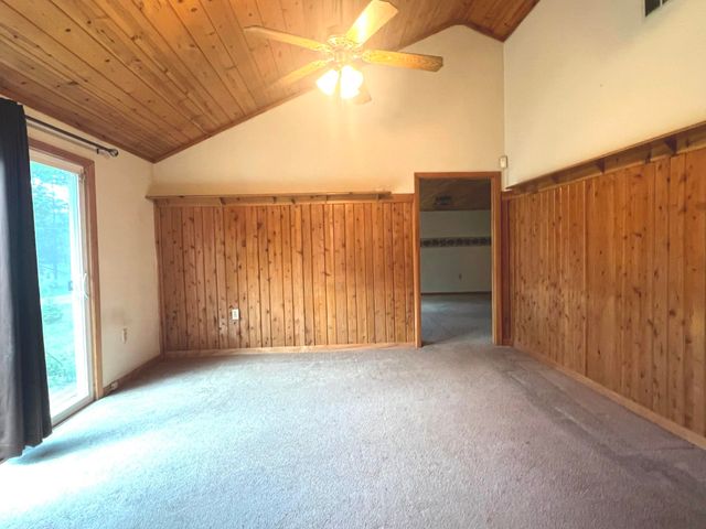 305 N Beverly Drive, Harrison, MI 48625