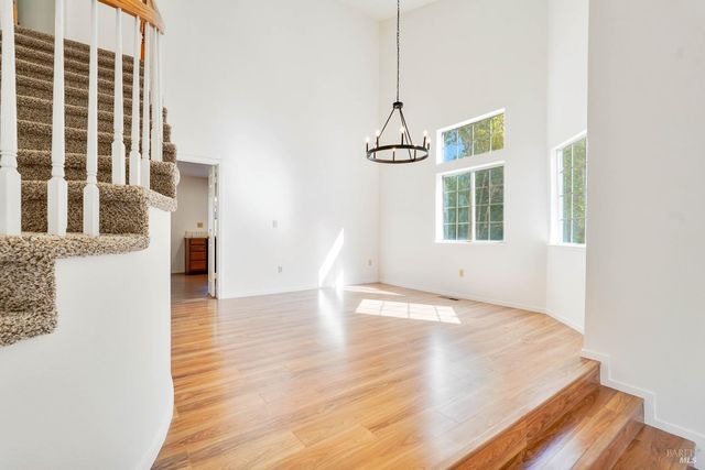 2220 Fox Glen Dr, Fairfield, CA 94534