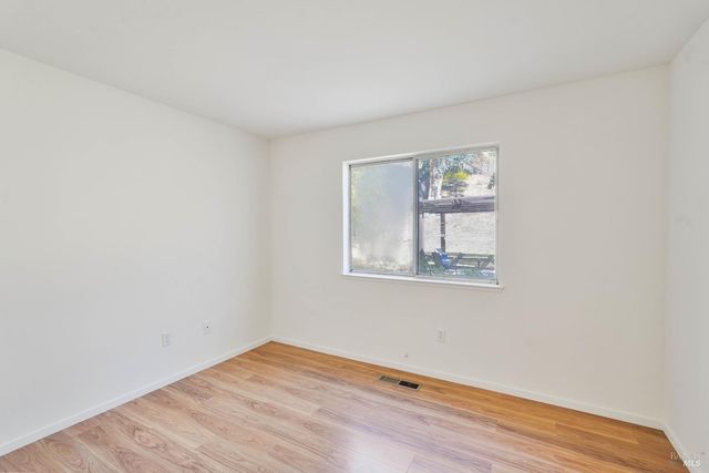 2220 Fox Glen Dr, Fairfield, CA 94534