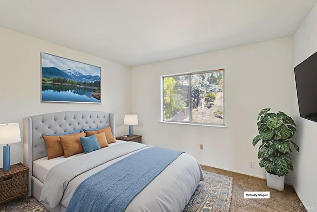 2220 Fox Glen Dr, Fairfield, CA 94534