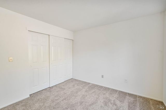 2220 Fox Glen Dr, Fairfield, CA 94534