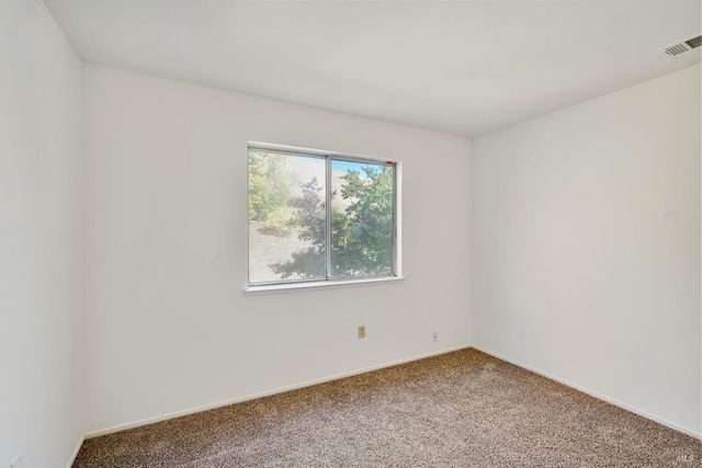 2220 Fox Glen Dr, Fairfield, CA 94534