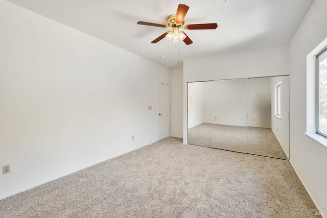 2220 Fox Glen Dr, Fairfield, CA 94534