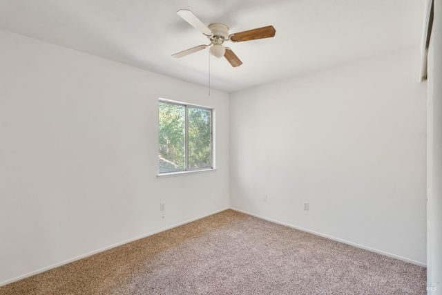 2220 Fox Glen Dr, Fairfield, CA 94534