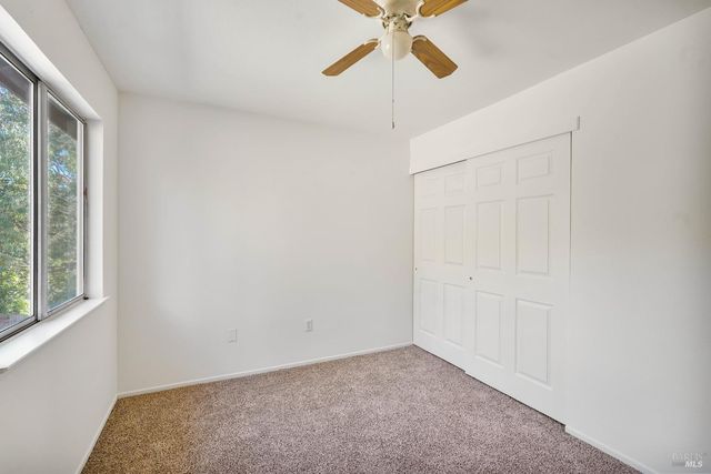 2220 Fox Glen Dr, Fairfield, CA 94534