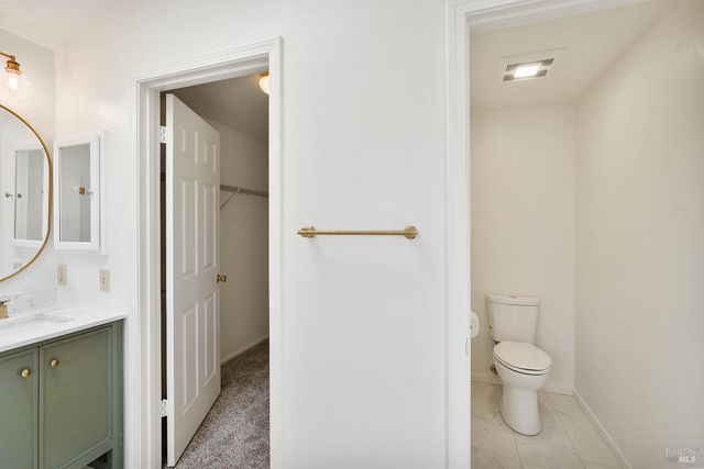 2220 Fox Glen Dr, Fairfield, CA 94534