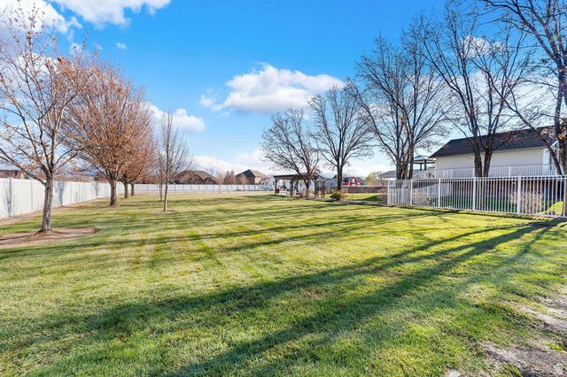 12243 S JANICE DR, Riverton, UT 84065