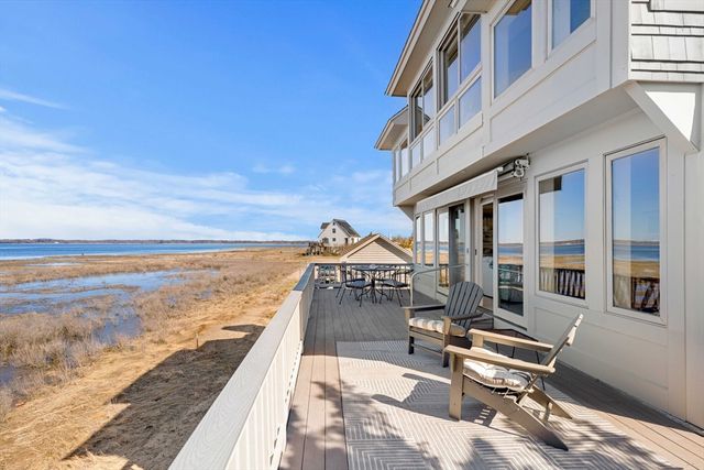 3 Marsh St, Newburyport, MA 01950