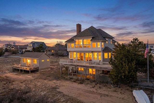 3 Marsh St, Newburyport, MA 01950