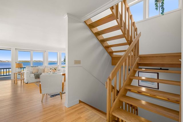 3 Marsh St, Newburyport, MA 01950