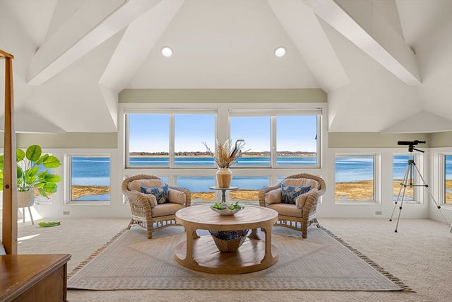 3 Marsh St, Newburyport, MA 01950