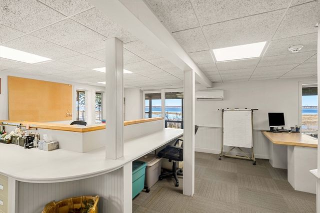 3 Marsh St, Newburyport, MA 01950
