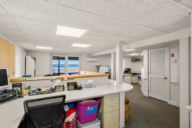 3 Marsh St, Newburyport, MA 01950