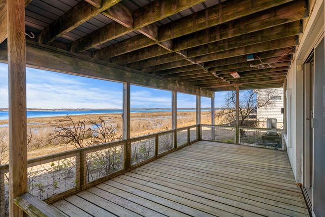 3 Marsh St, Newburyport, MA 01950