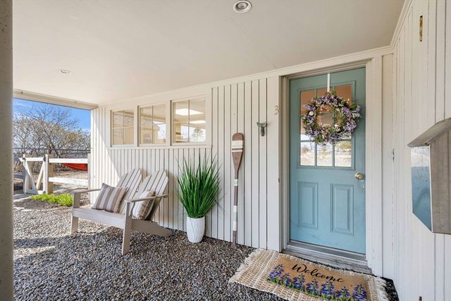 3 Marsh St, Newburyport, MA 01950