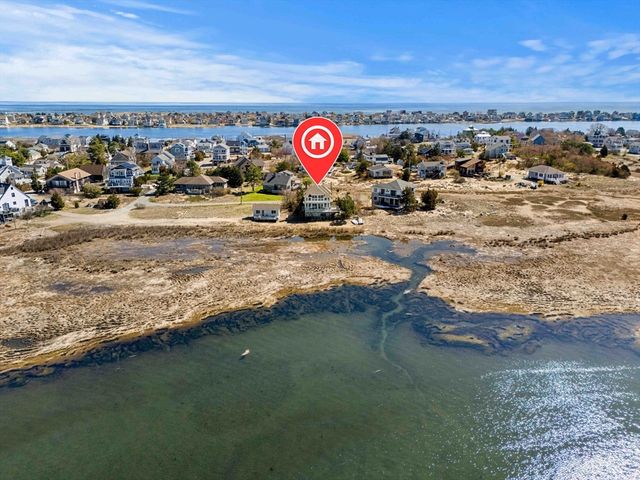3 Marsh St, Newburyport, MA 01950