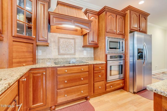 120 Reed Circle, Johnson City, TN 37601