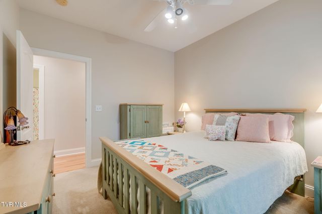 120 Reed Circle, Johnson City, TN 37601