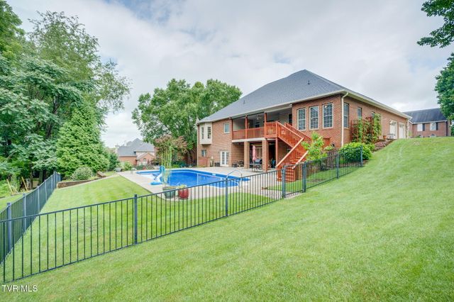 120 Reed Circle, Johnson City, TN 37601