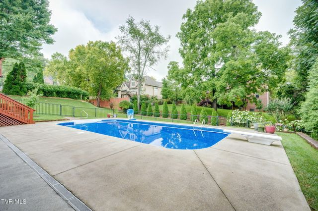 120 Reed Circle, Johnson City, TN 37601