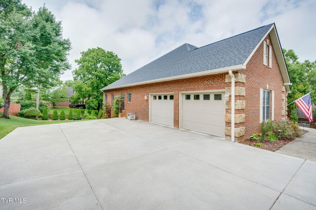 120 Reed Circle, Johnson City, TN 37601