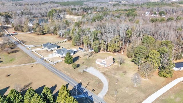 619 Spearman Road, Pelzer, SC 29669