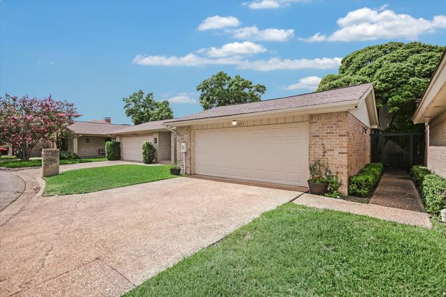 11125 Pinehurst DR C, Austin, TX 78747