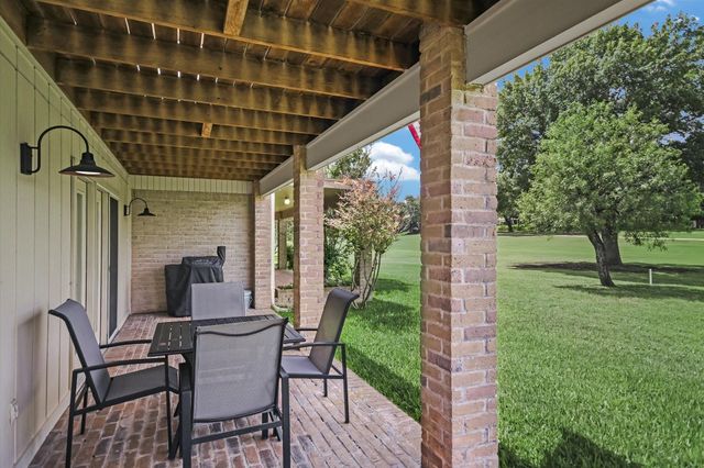 11125 Pinehurst DR C, Austin, TX 78747