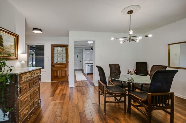 11125 Pinehurst DR C, Austin, TX 78747