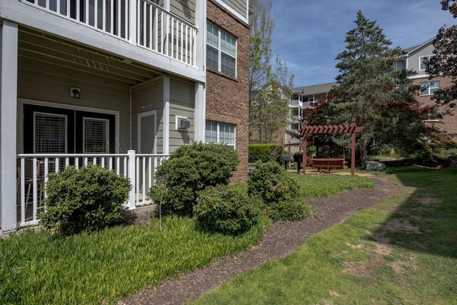 2025 Woodmont Blvd Apt 339, Nashville, TN 37215
