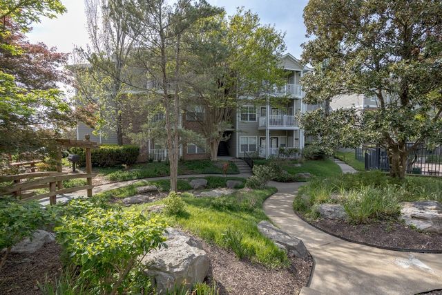 2025 Woodmont Blvd Apt 339, Nashville, TN 37215